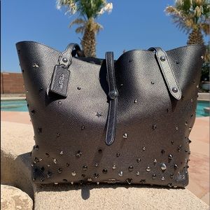 COACH TOTE studded grey leather